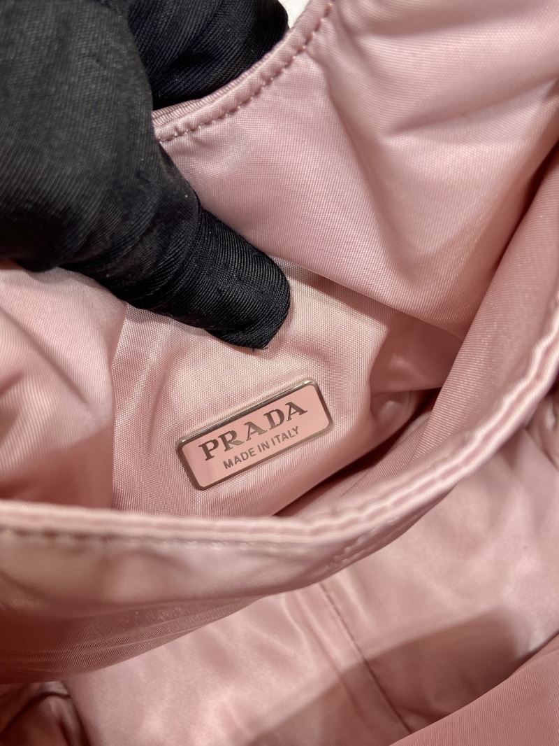 Pra*a tote bags